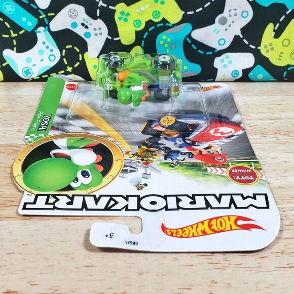 Hot Wheels Character Cars MarioKart Super Mario Yoshi Pipe Frame 1:64 NOC - Picture 4 of 5